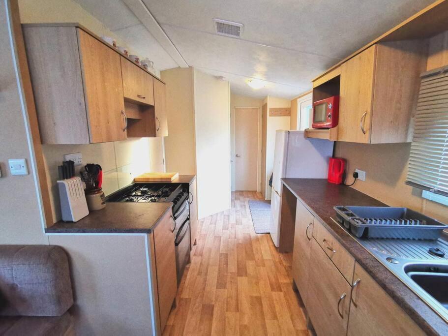 Charming Static Caravan Dawlish Bagian luar foto
